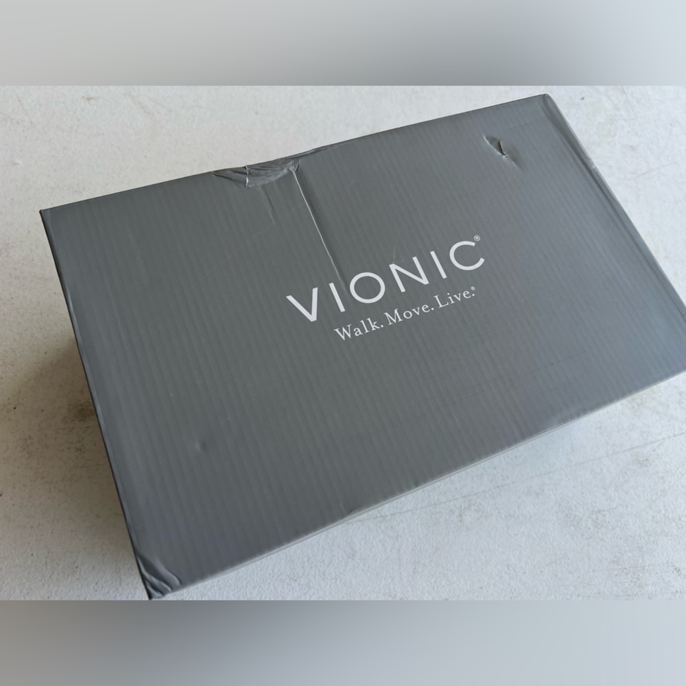 Nib - Vionic Terra Poppy Red - Size 8 - image 2